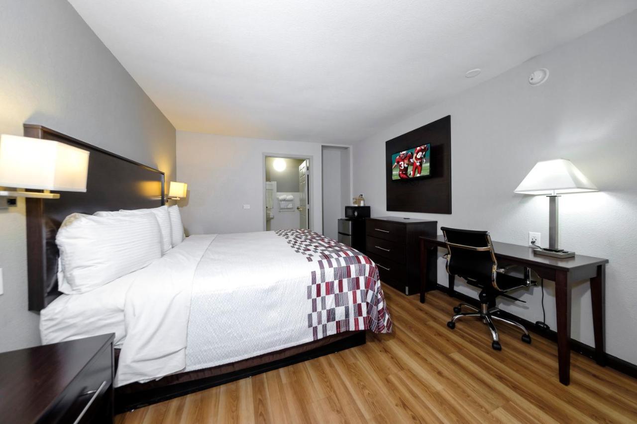 Red Roof Inn Arlington - Entertainment District Εξωτερικό φωτογραφία