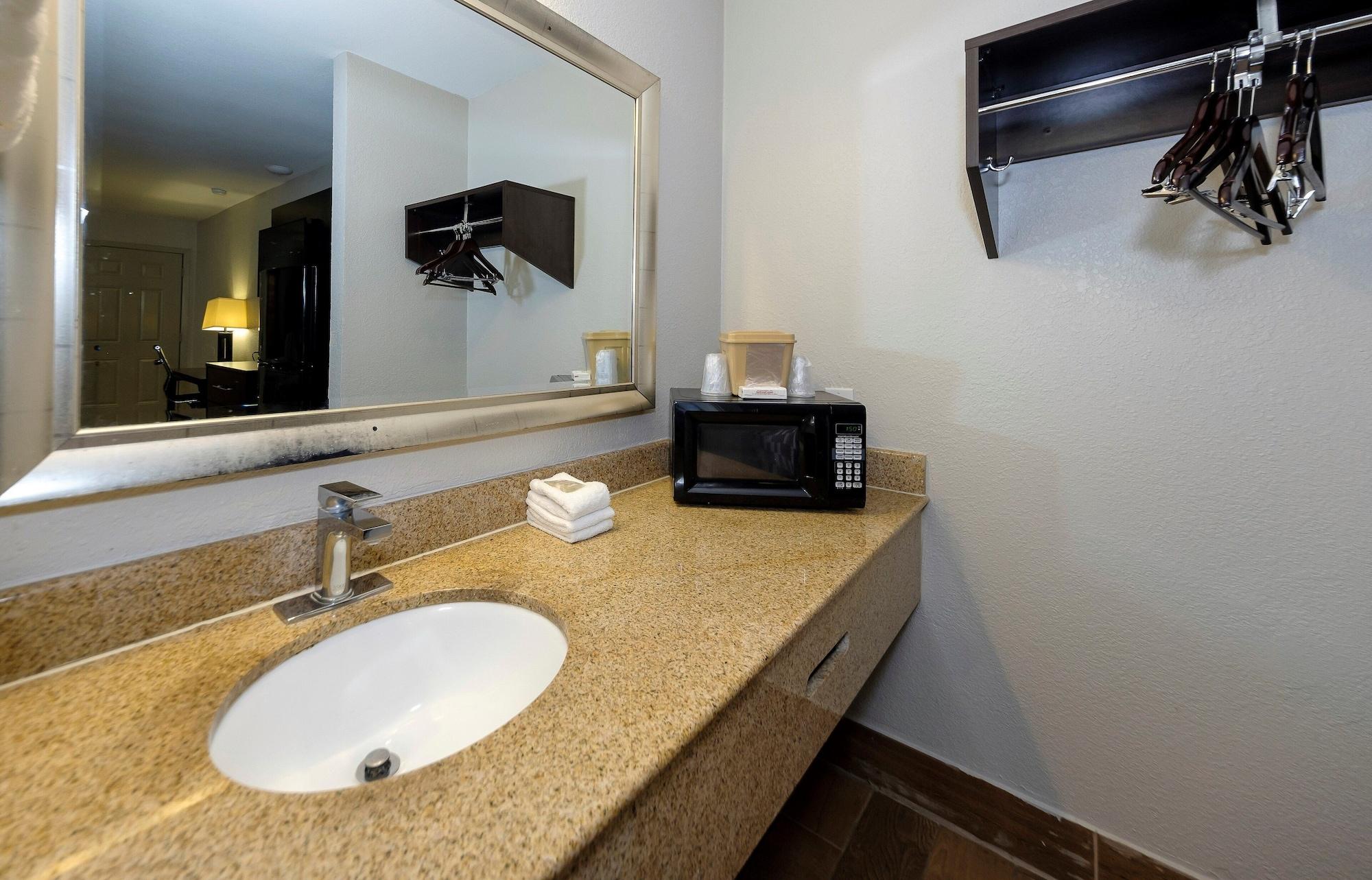 Red Roof Inn Arlington - Entertainment District Εξωτερικό φωτογραφία
