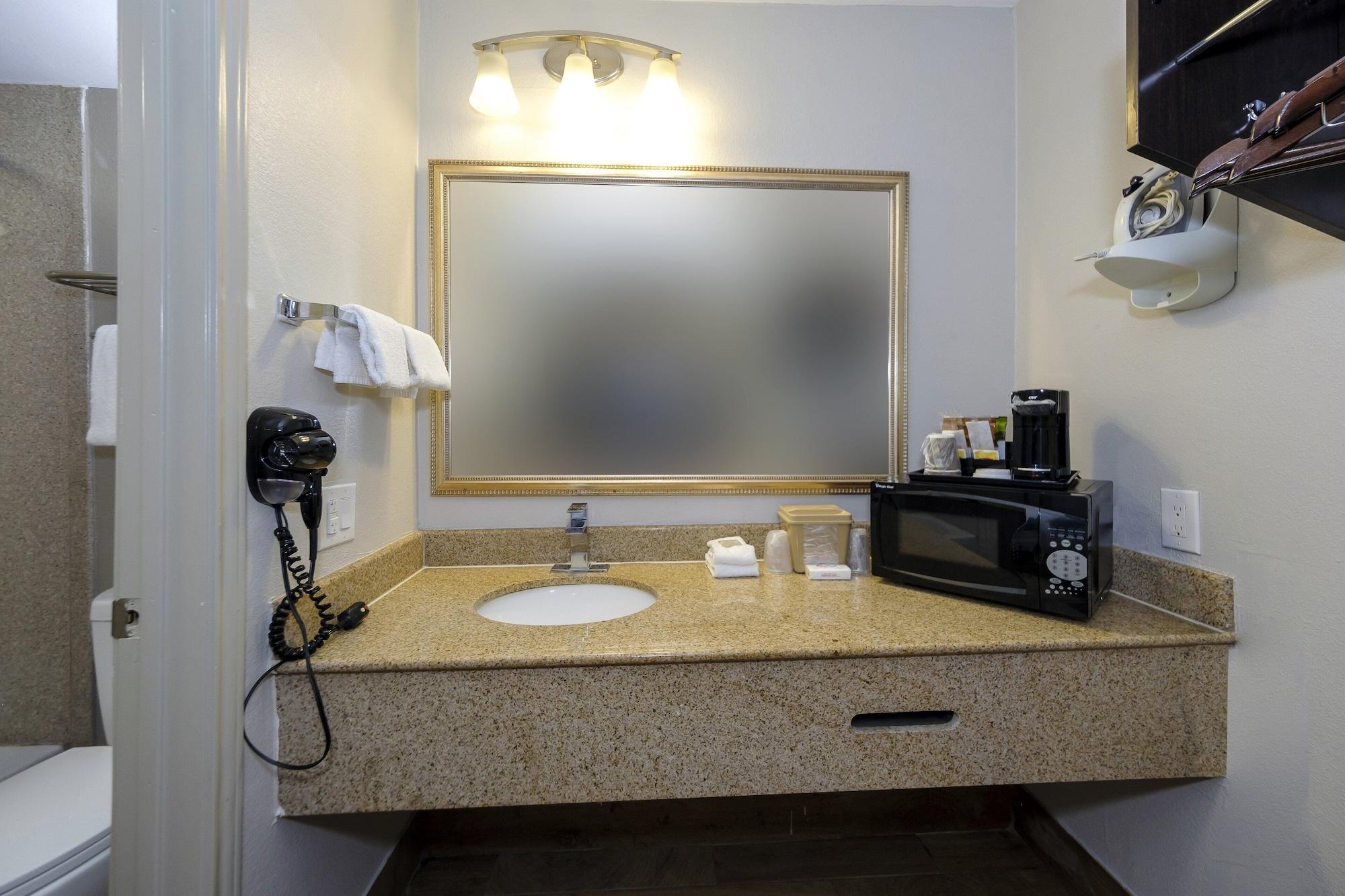 Red Roof Inn Arlington - Entertainment District Εξωτερικό φωτογραφία