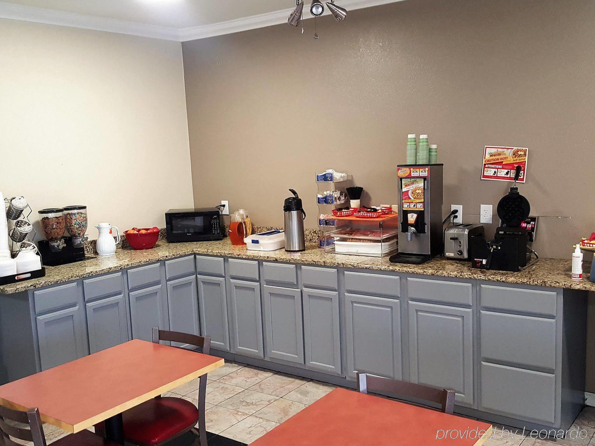 Red Roof Inn Arlington - Entertainment District Εξωτερικό φωτογραφία